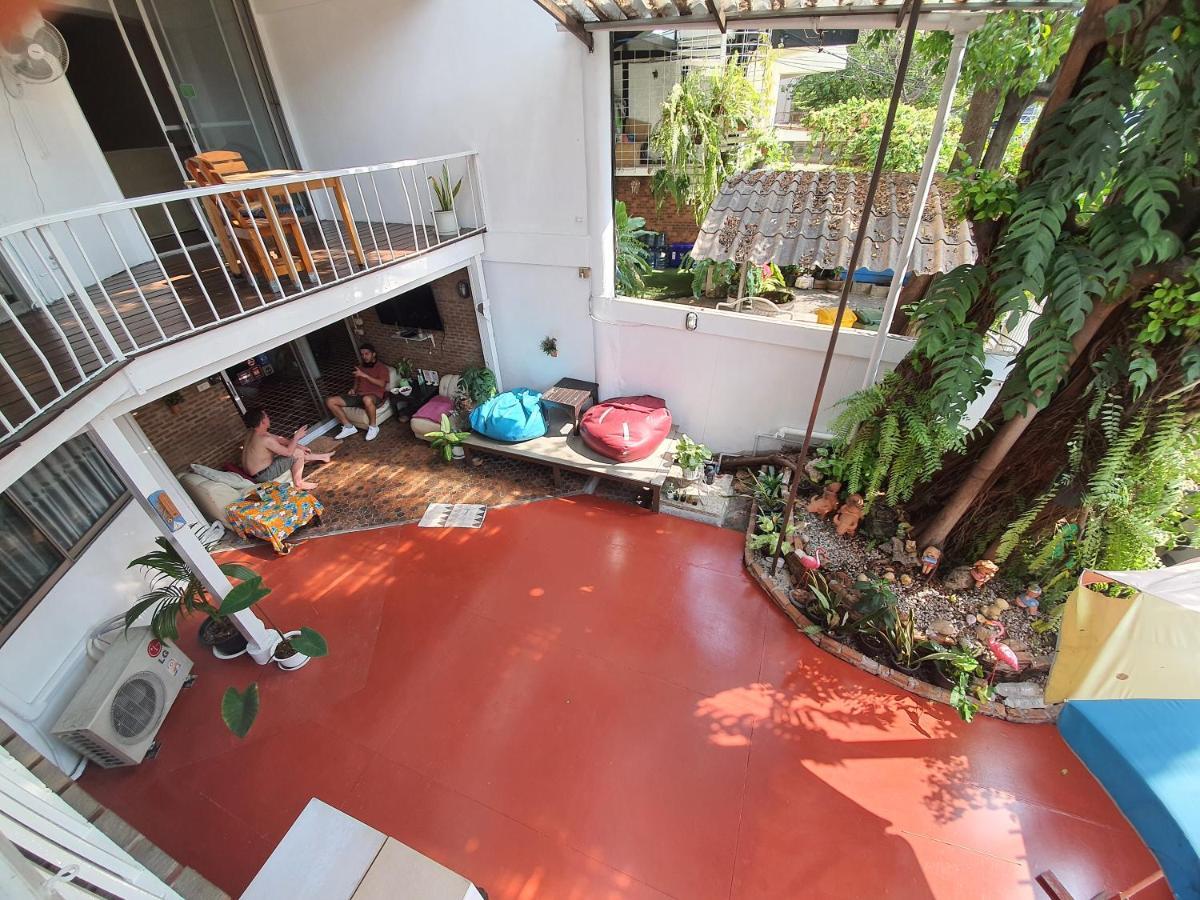 Home16 Sukhumvit16 Bangkok Bagian luar foto