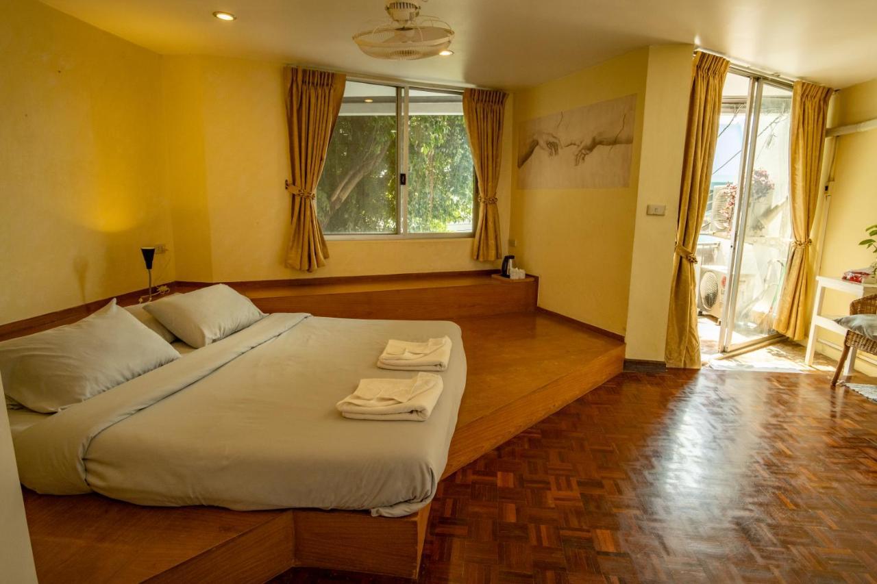 Home16 Sukhumvit16 Bangkok Bagian luar foto