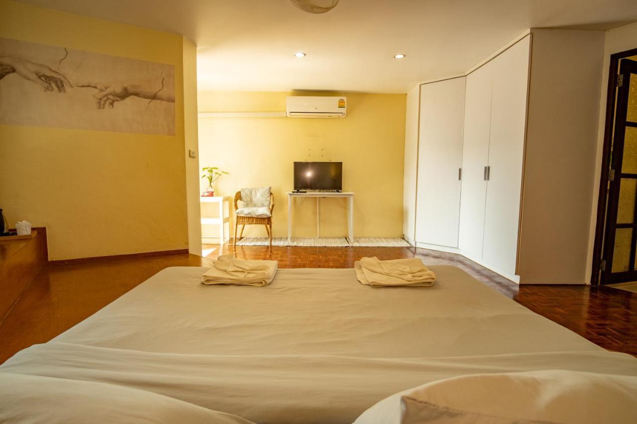 Home16 Sukhumvit16 Bangkok Bagian luar foto