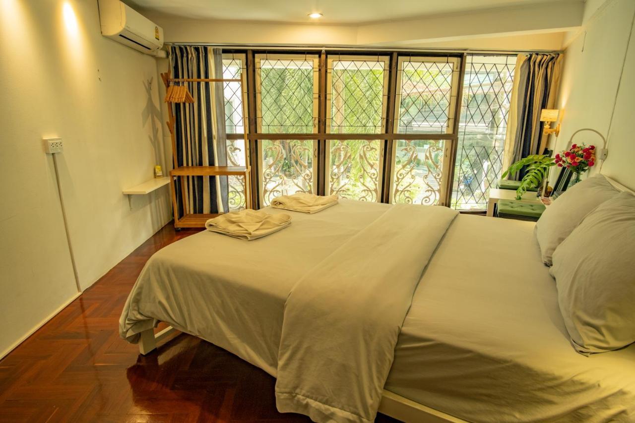 Home16 Sukhumvit16 Bangkok Bagian luar foto