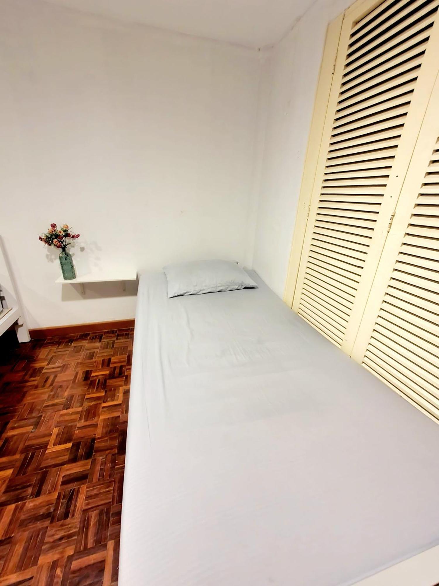 Home16 Sukhumvit16 Bangkok Bagian luar foto