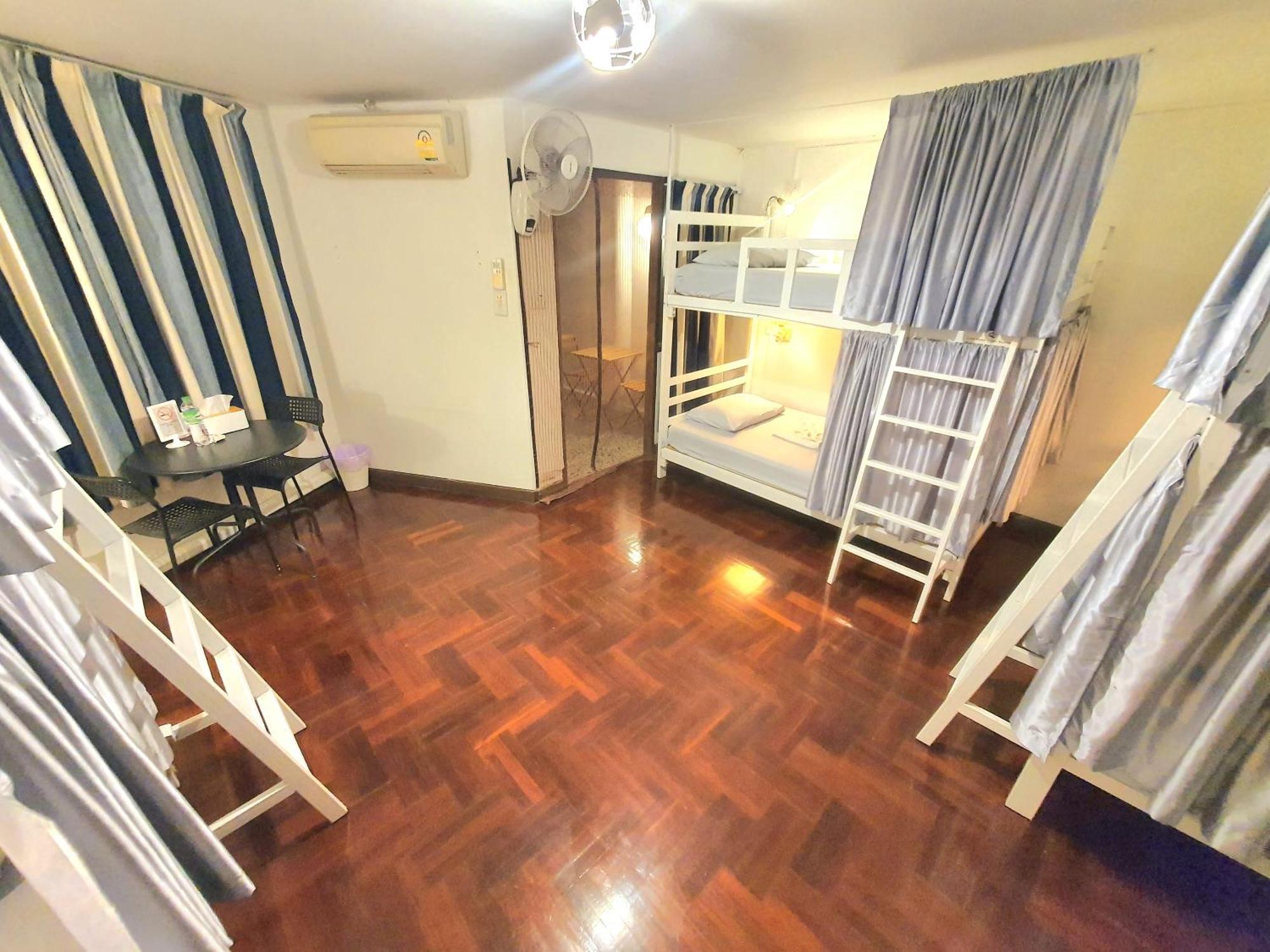 Home16 Sukhumvit16 Bangkok Bagian luar foto