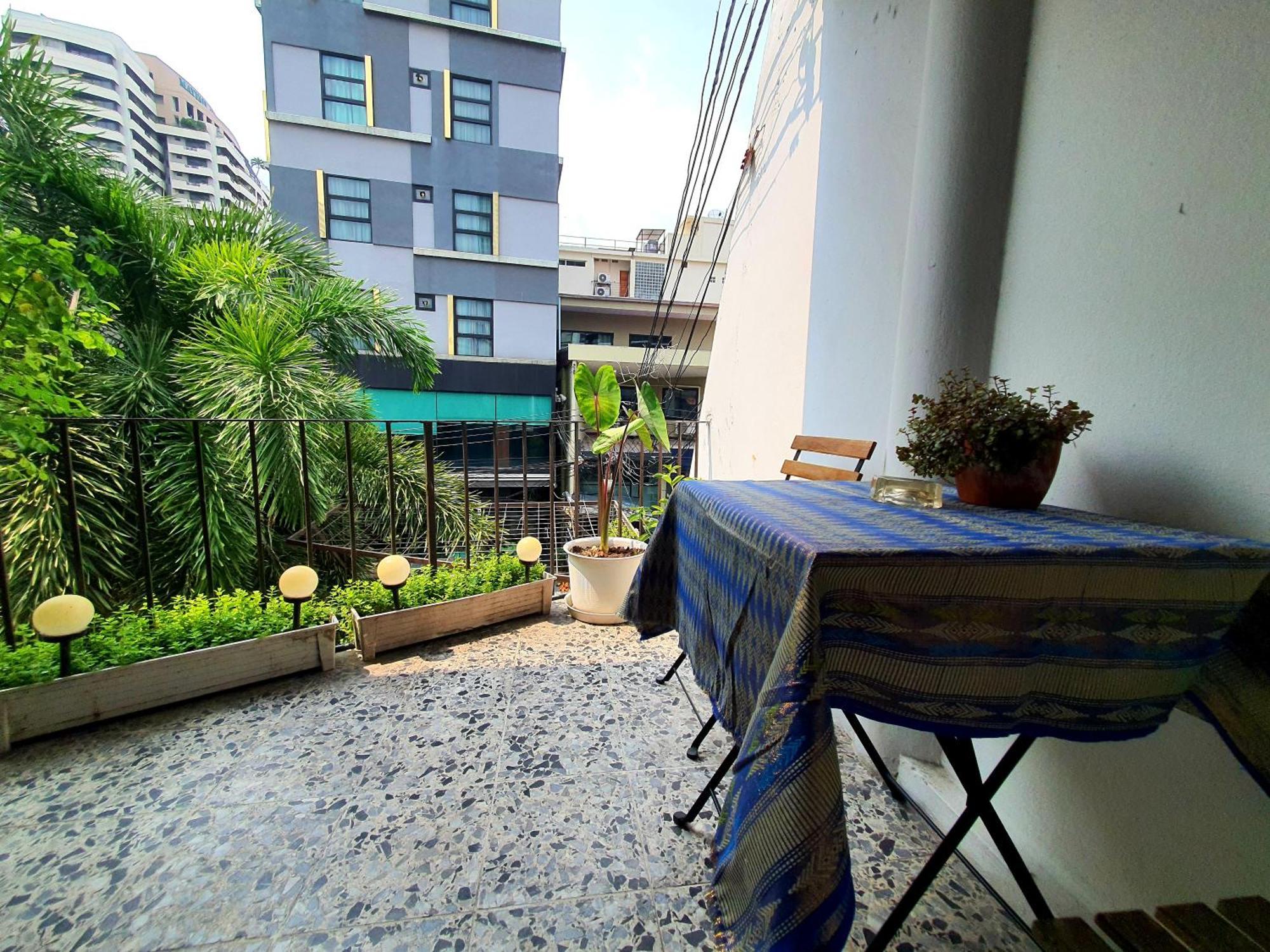 Home16 Sukhumvit16 Bangkok Bagian luar foto