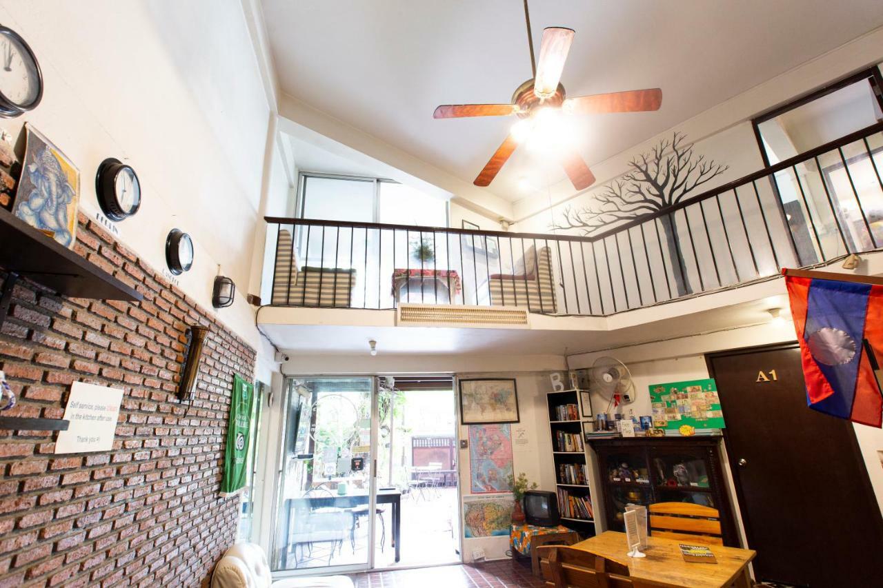 Home16 Sukhumvit16 Bangkok Bagian luar foto